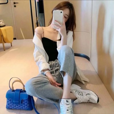 红石敖包 海报